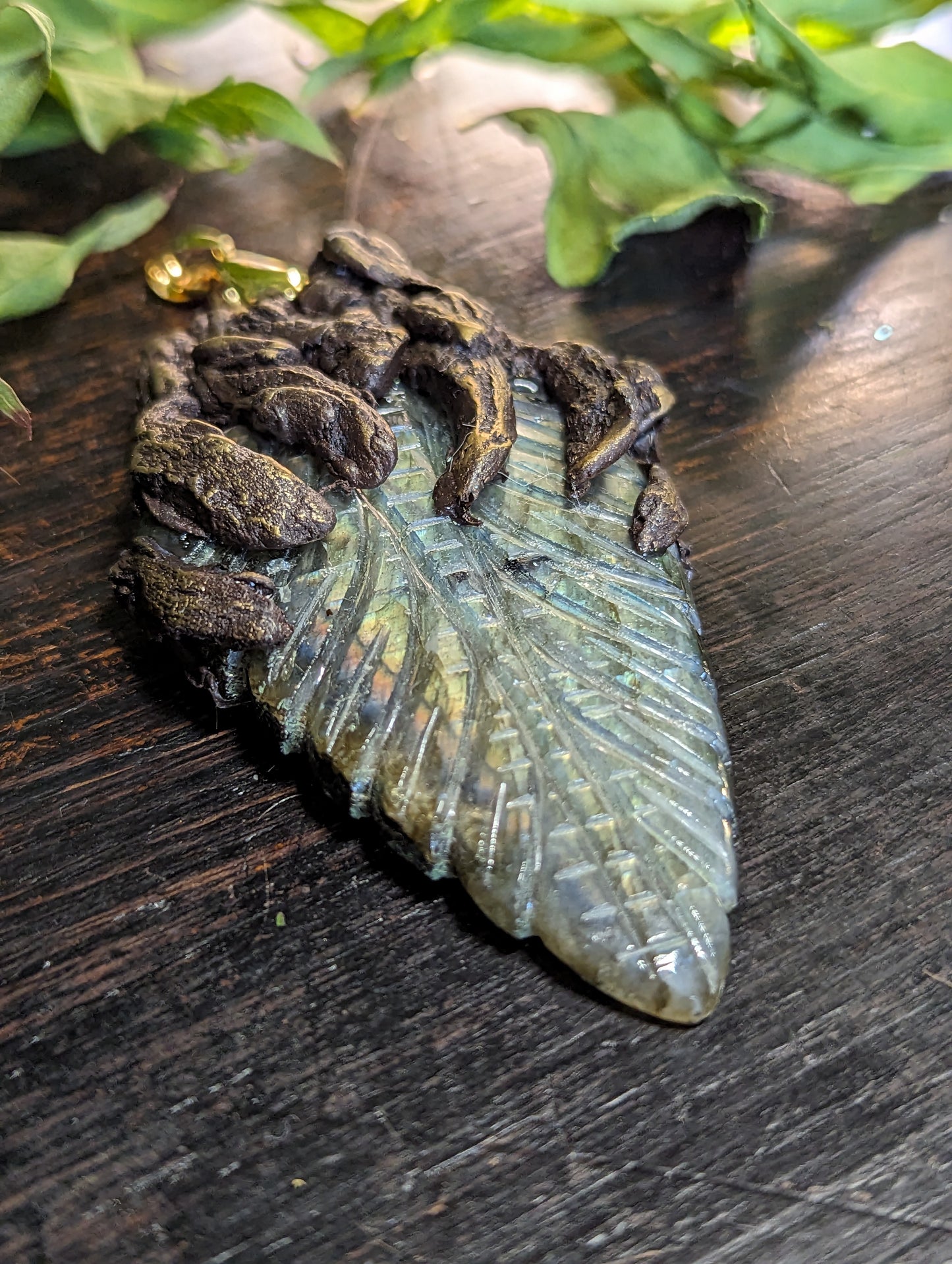 Talisman Feuille de labradorite