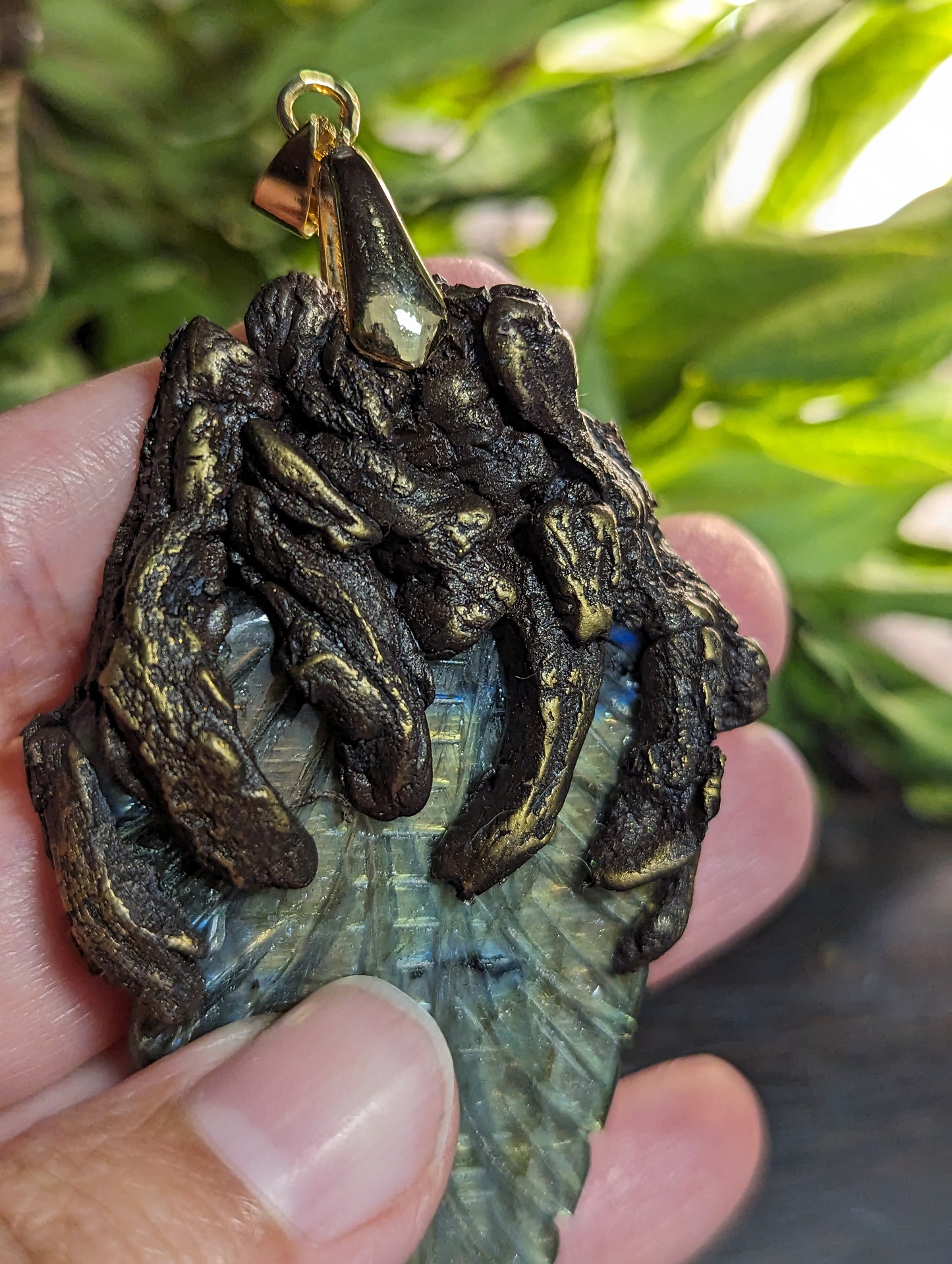 Talisman Feuille de labradorite