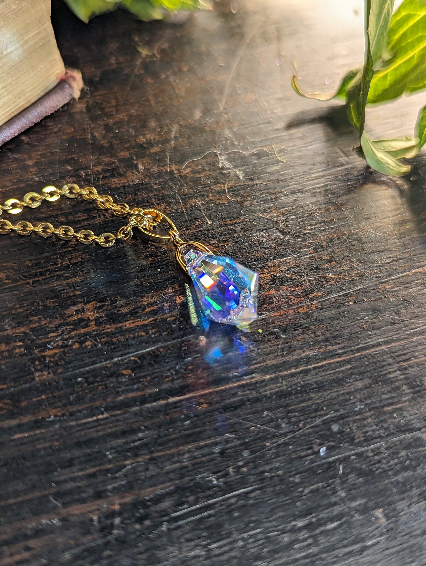 Lilac and sparkles pendant